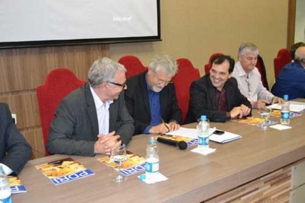 Plano de Desenvolvimento