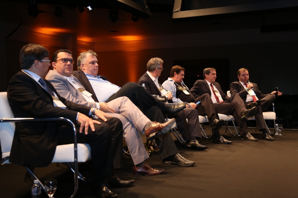 CONGRESSO EMPRESARIAL PARANAENSE