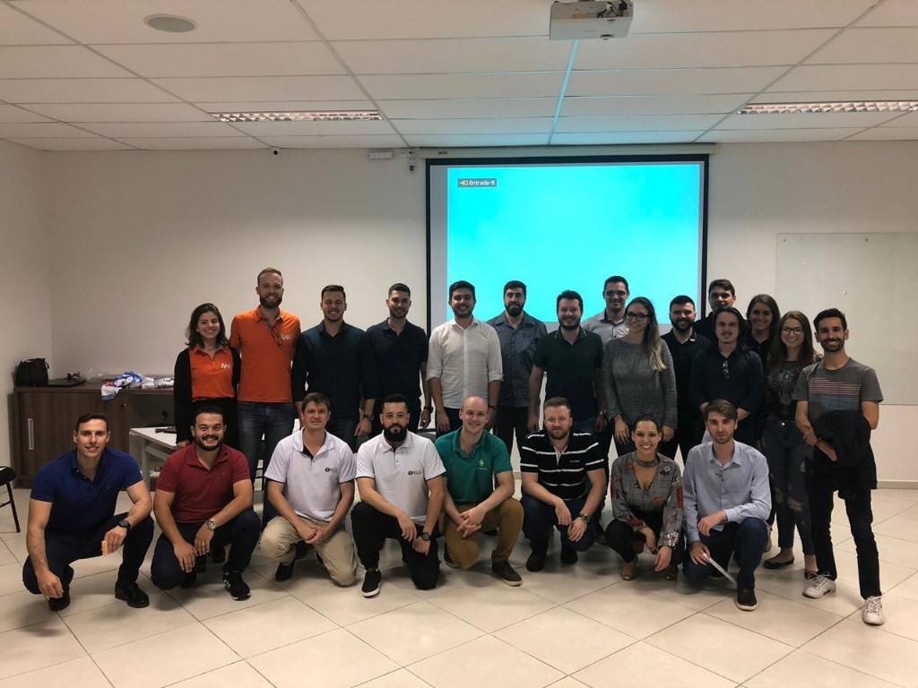 JOVENS EMPRESÁRIOS