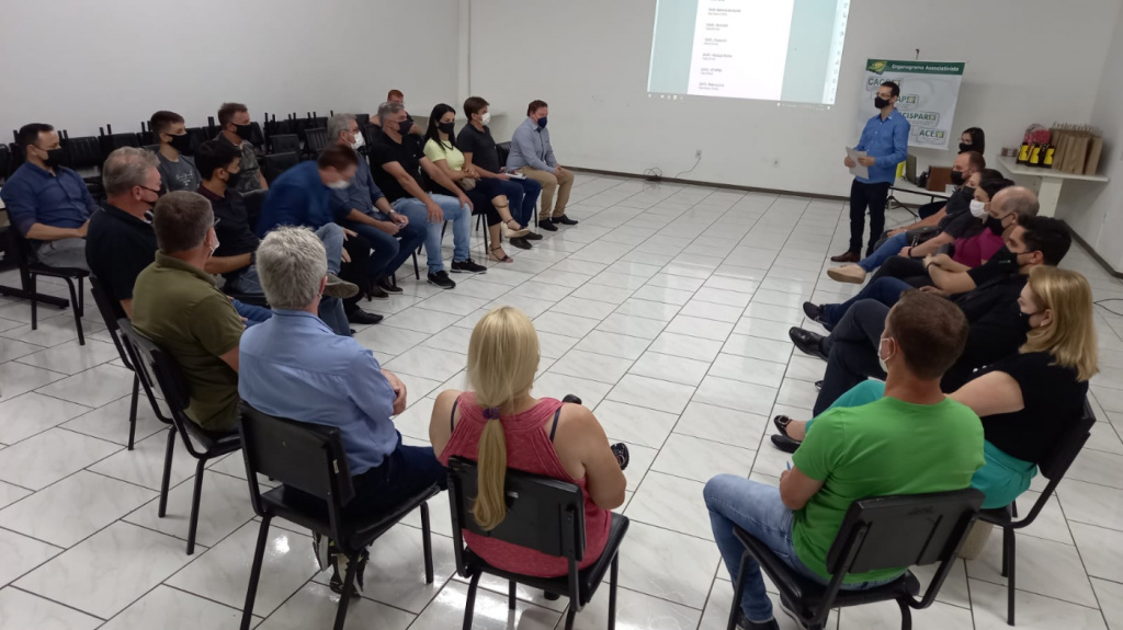 Cacispar realiza última reunião de 2021